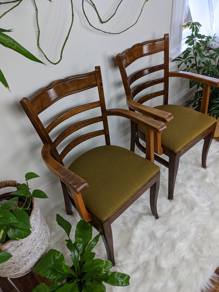 The Bucharest Chairs