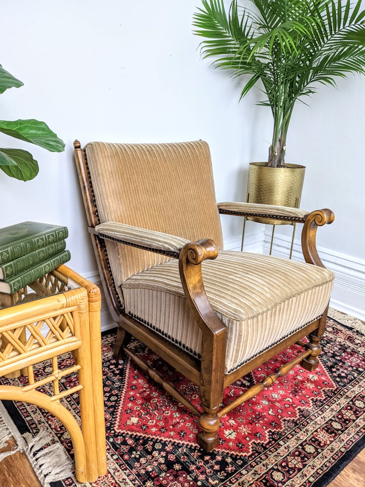 The Akaroa Armchair