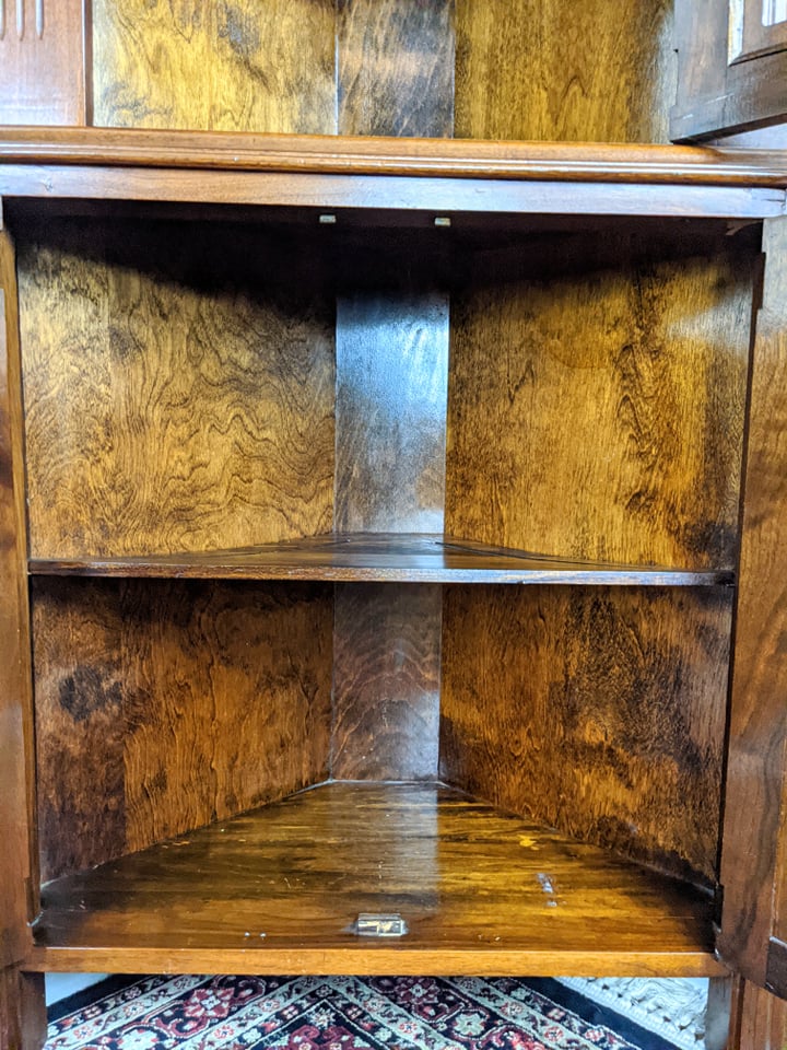 The Kormo Corner Cabinet