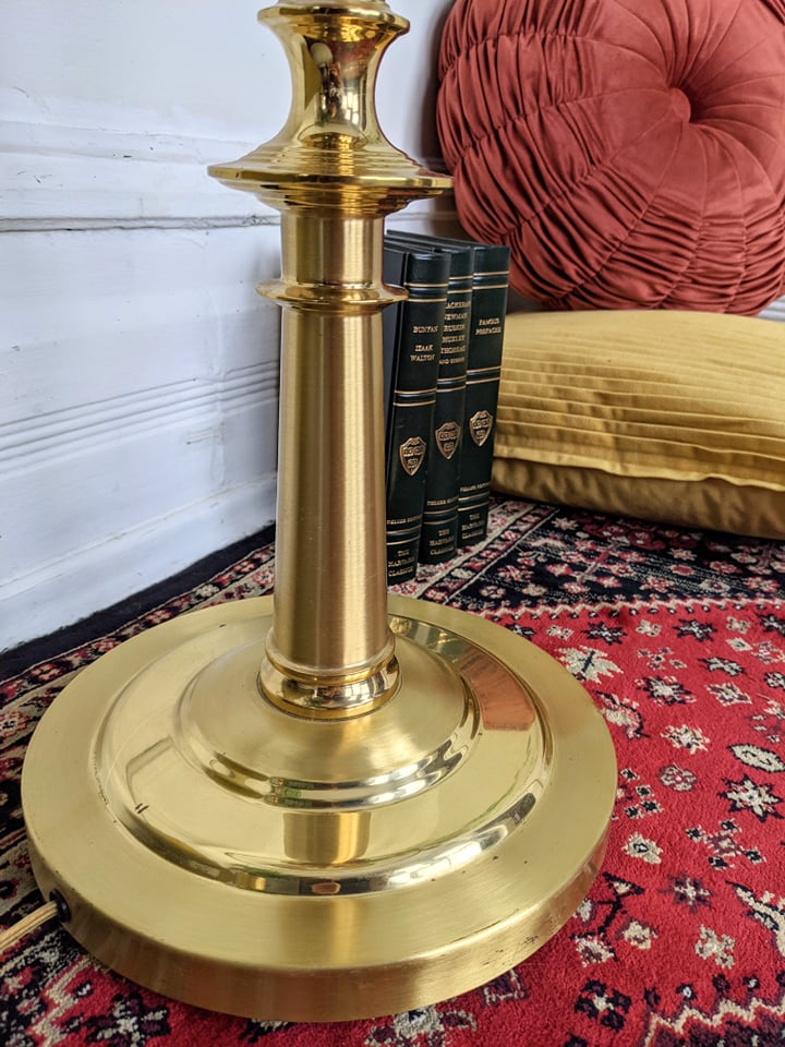 The Yuma Lamp Table
