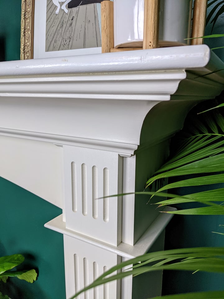 The Houndstooth Mantel