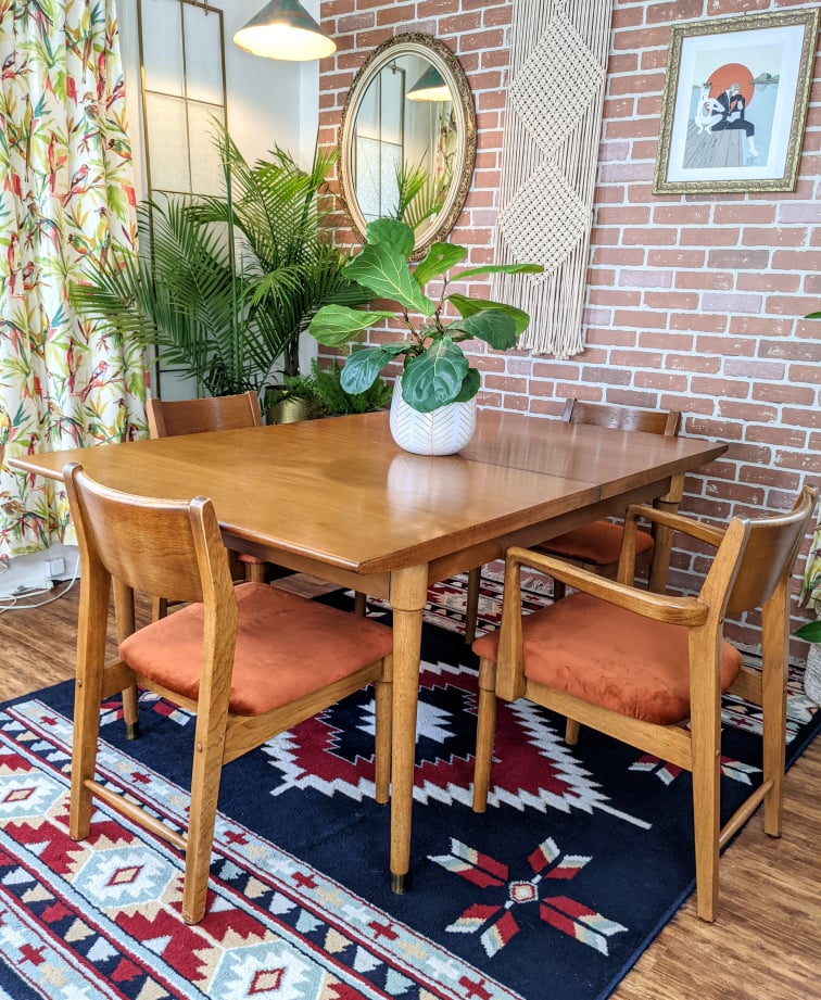 The Drexel 5 Piece Dining Set