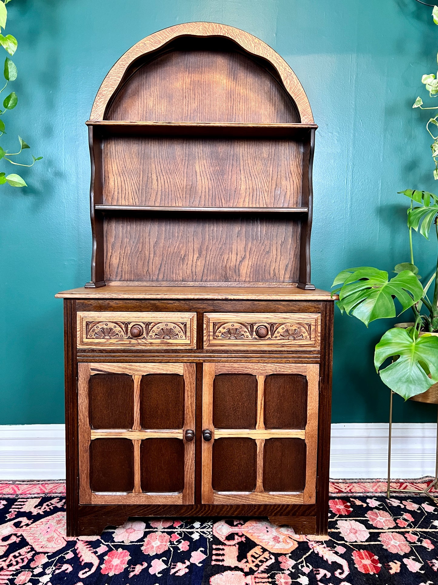 The Santa Barbara Cabinet Hutch