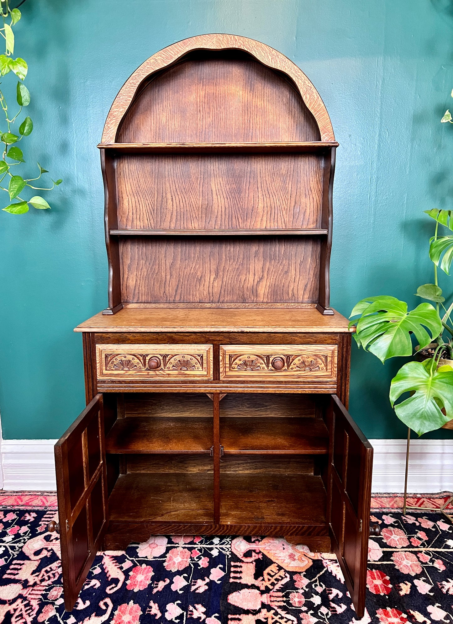 The Santa Barbara Cabinet Hutch