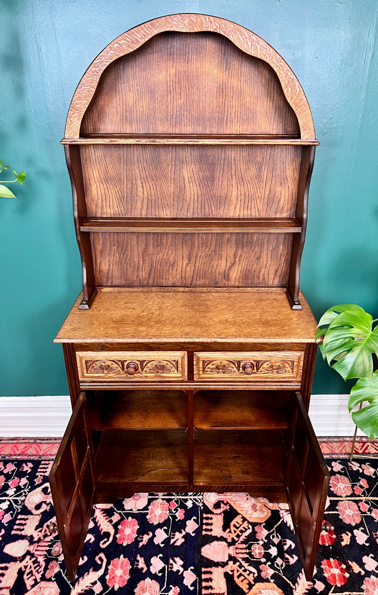 The Santa Barbara Cabinet Hutch