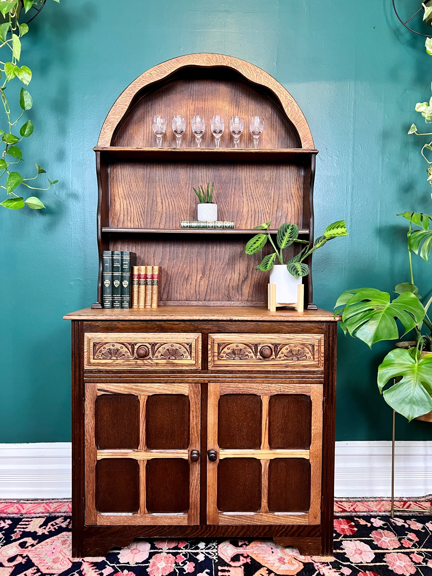 The Santa Barbara Cabinet Hutch