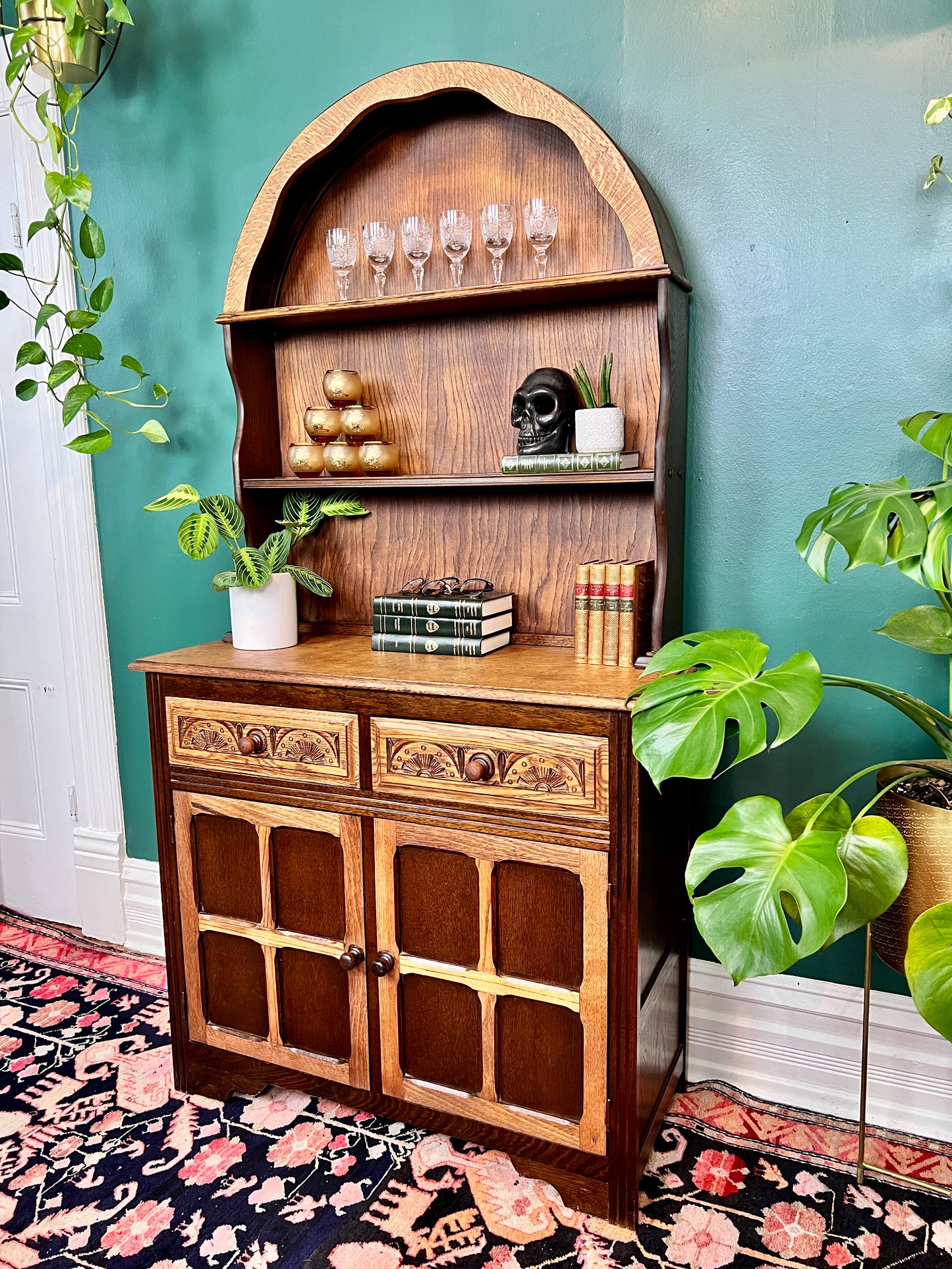 The Santa Barbara Cabinet Hutch