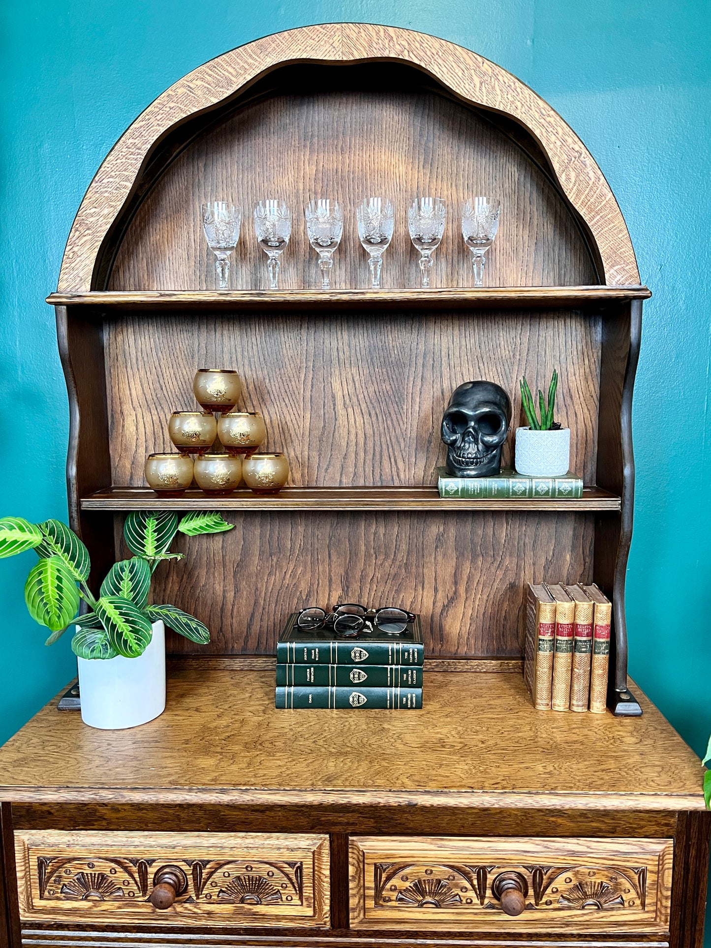 The Santa Barbara Cabinet Hutch