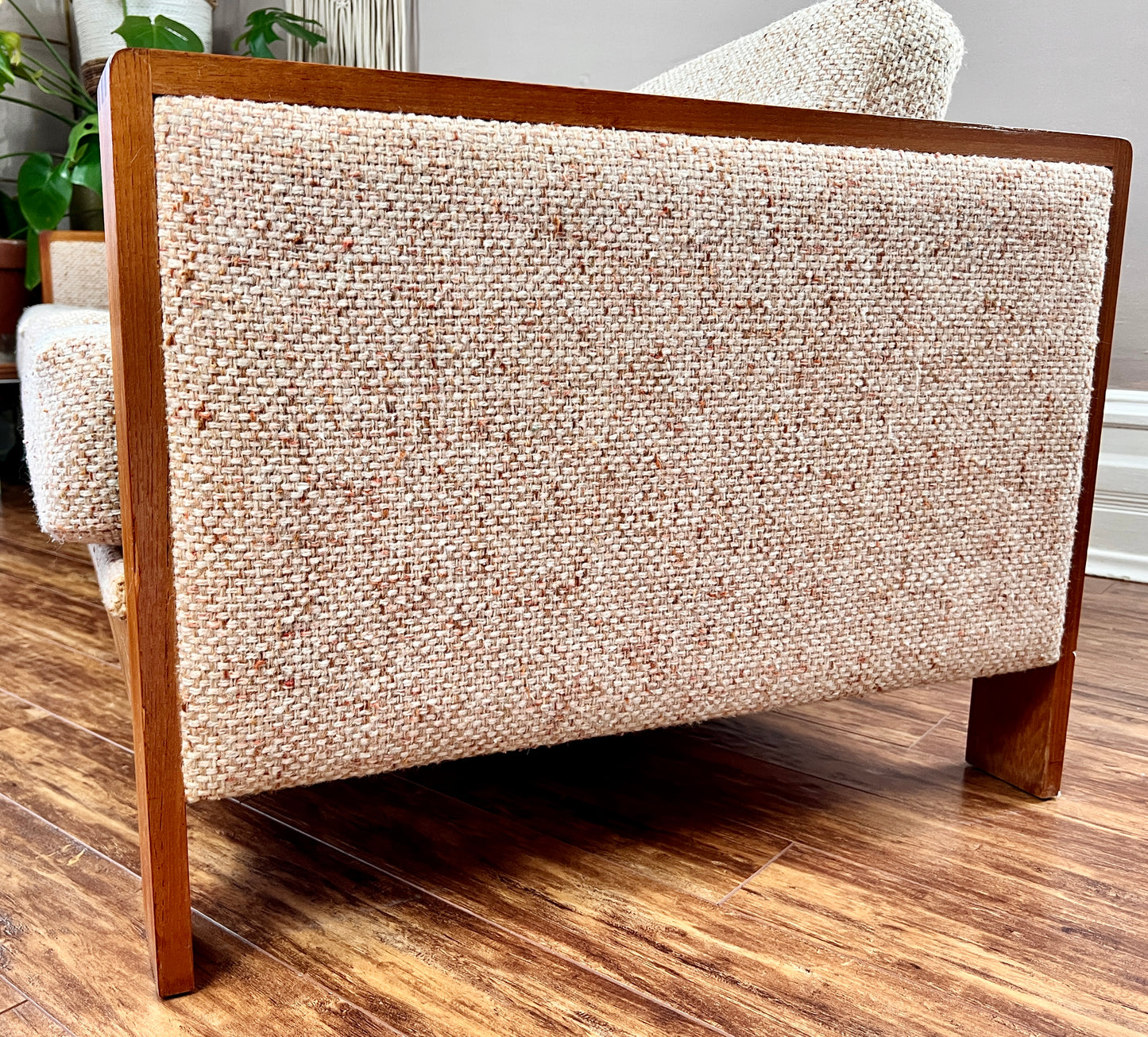 The Oskar Sofa & Armchair Set