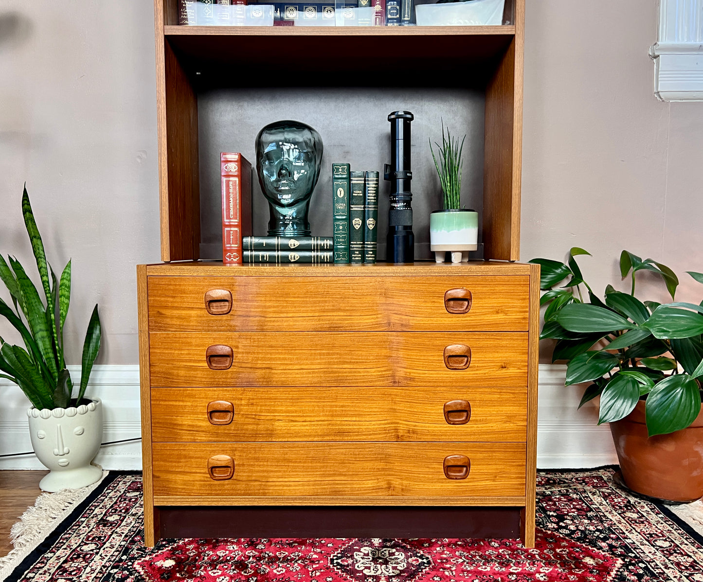 The Josefina Bookshelf