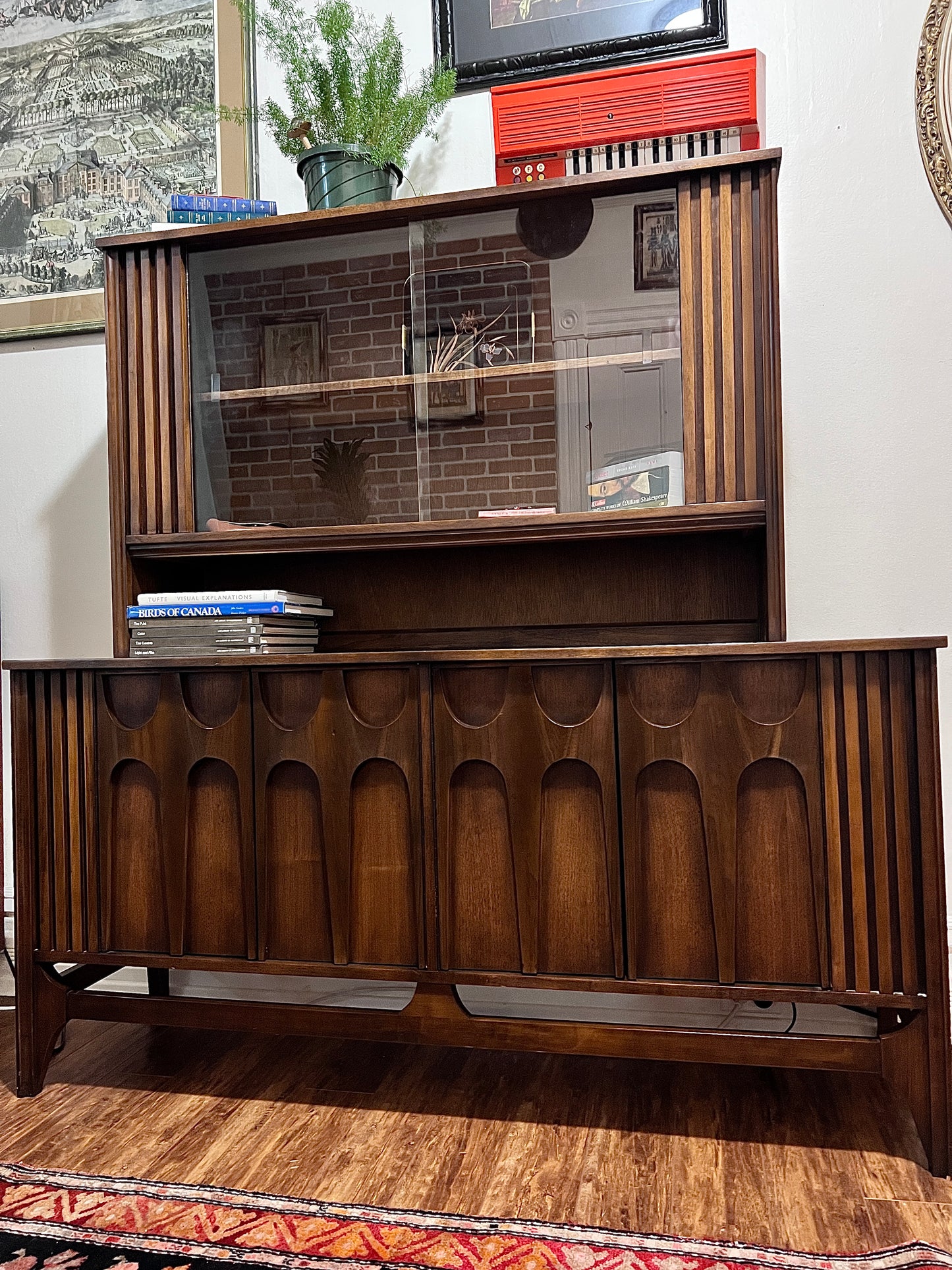 The Holger Hutch