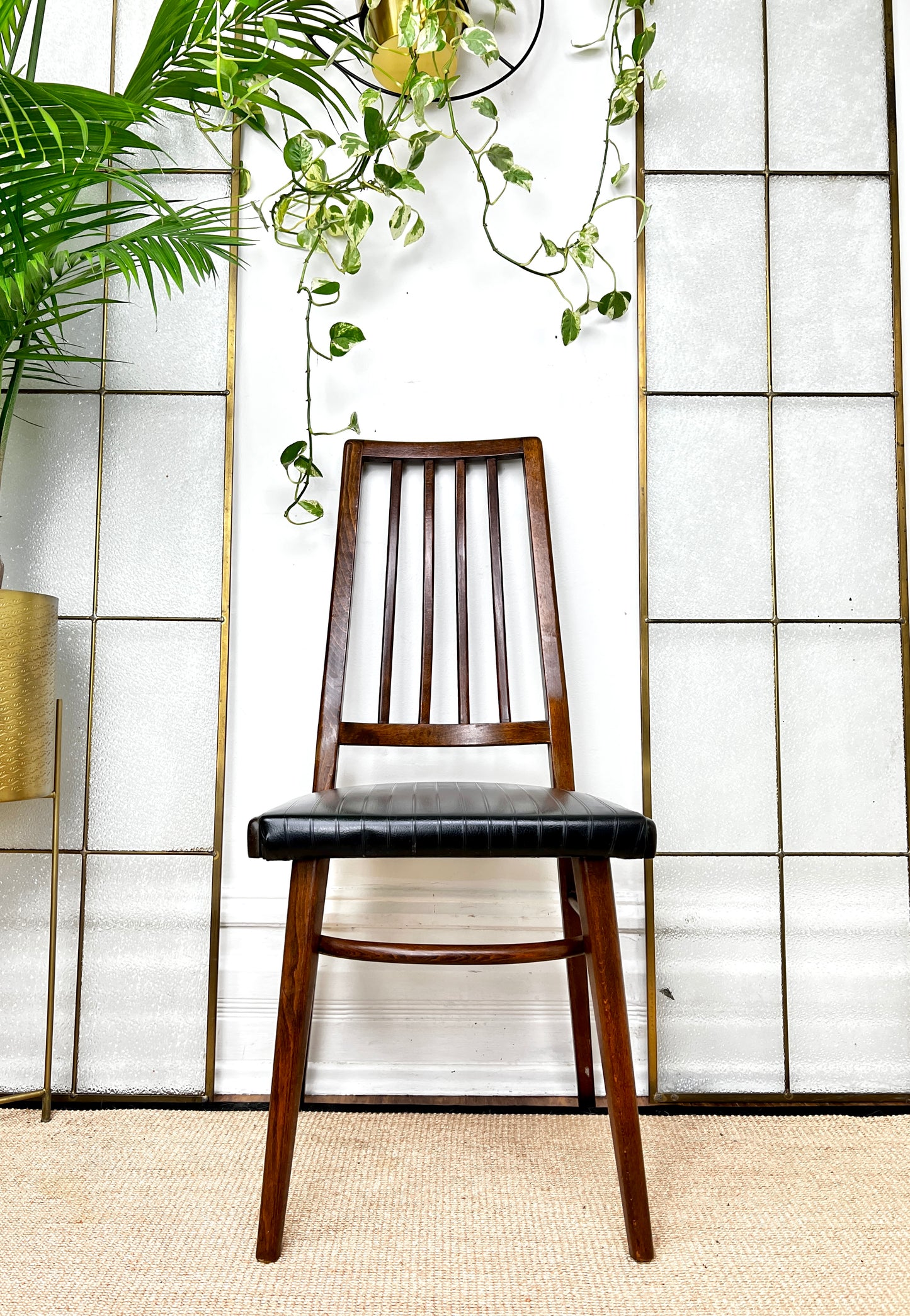 The Rakovnik Chairs