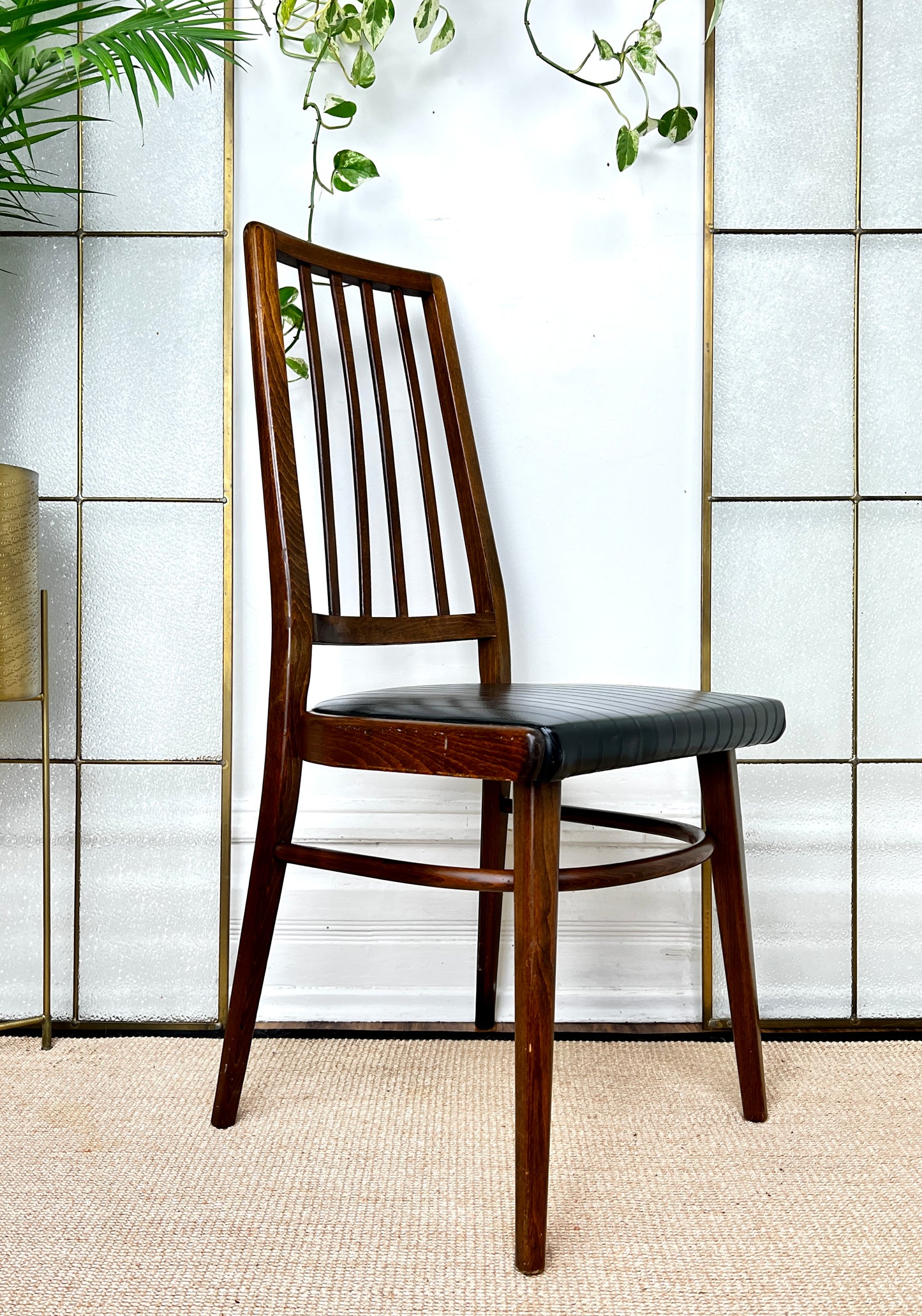The Rakovnik Chairs
