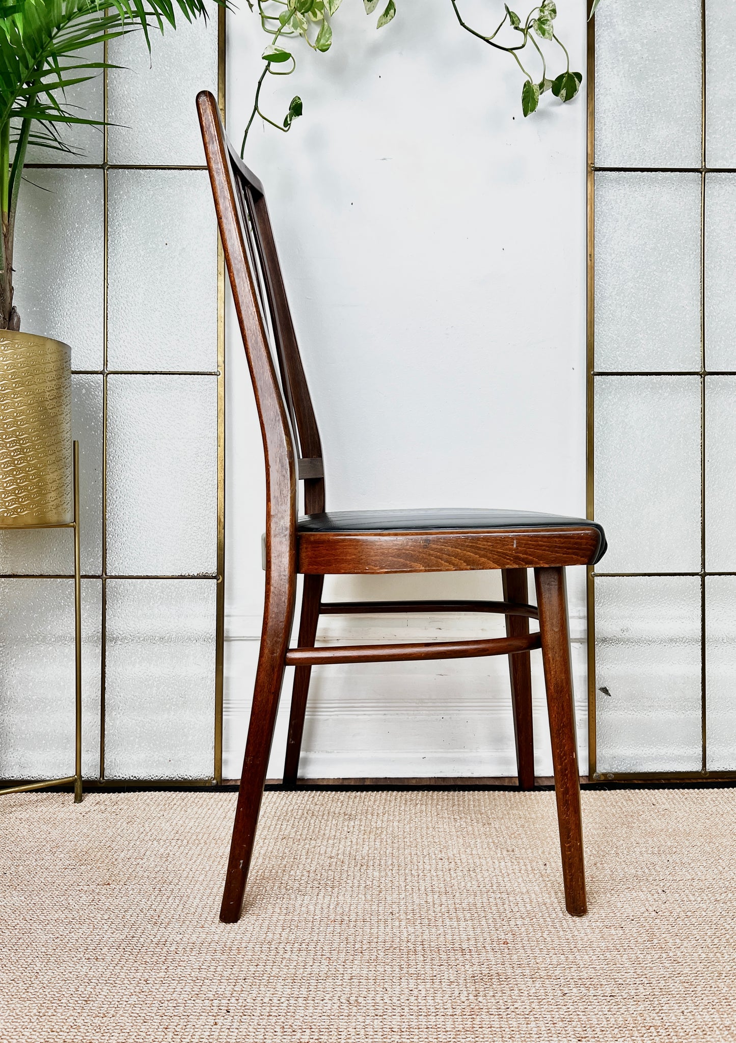 The Rakovnik Chairs