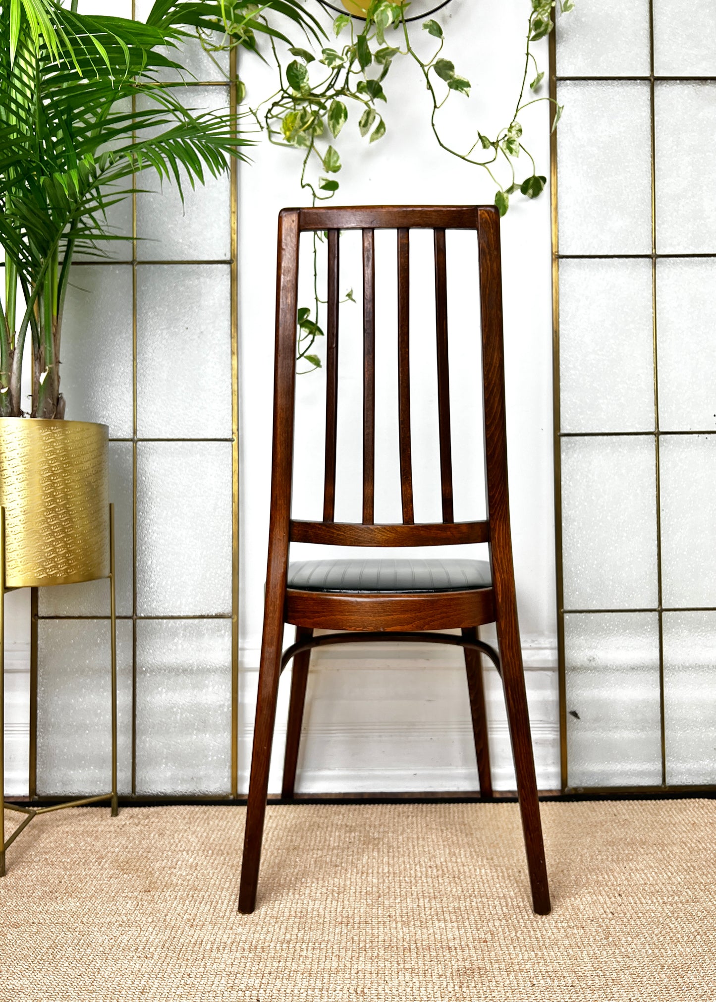 The Rakovnik Chairs