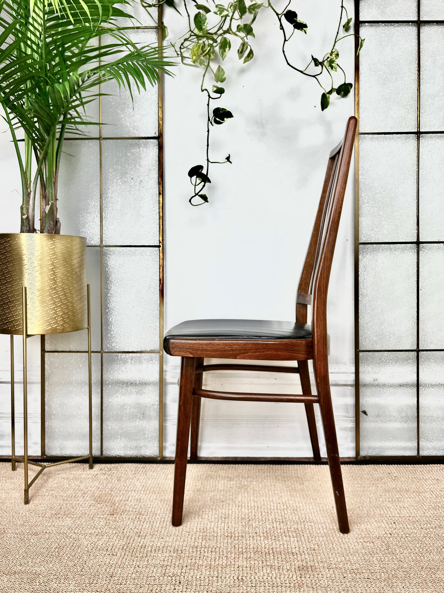 The Rakovnik Chairs