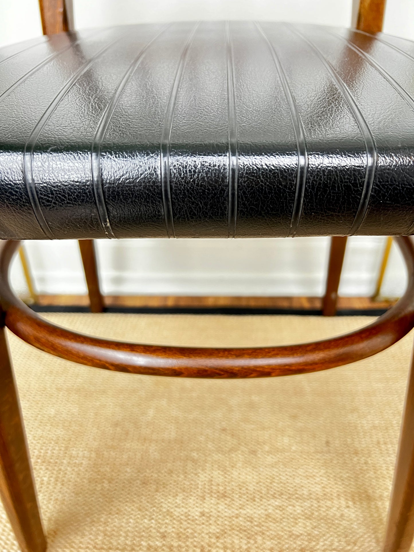 The Rakovnik Chairs
