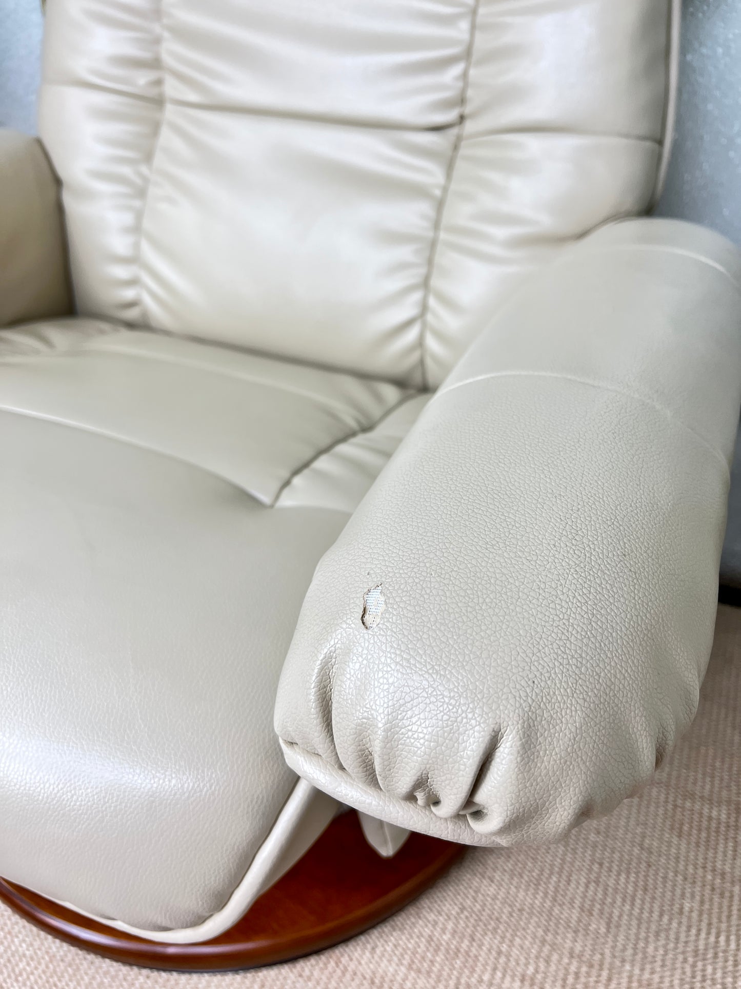 The Coffee Cream Recliner
