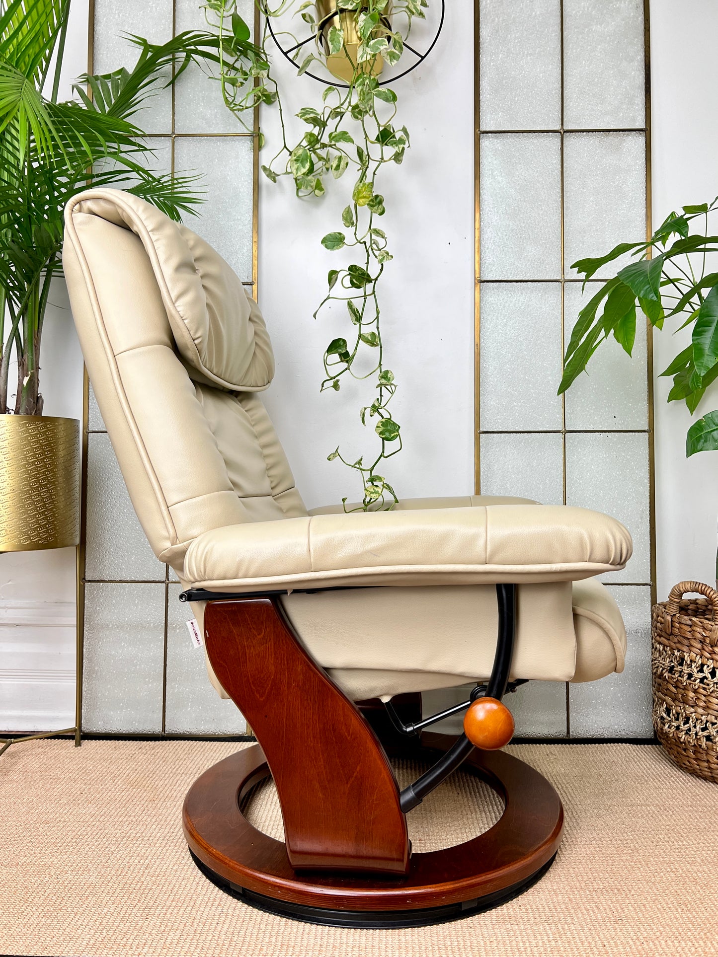 The Coffee Cream Recliner