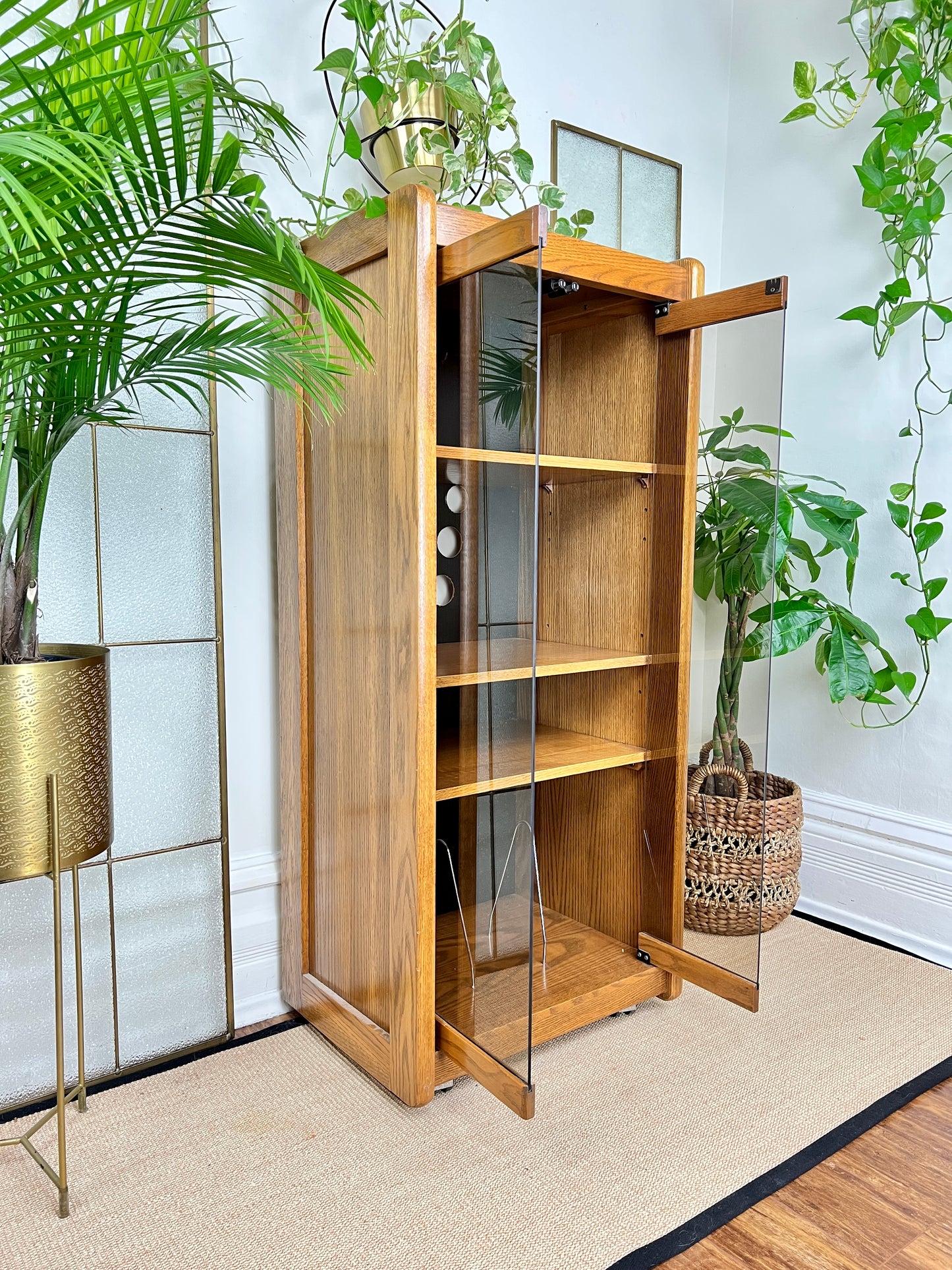 The Dalton Cabinet