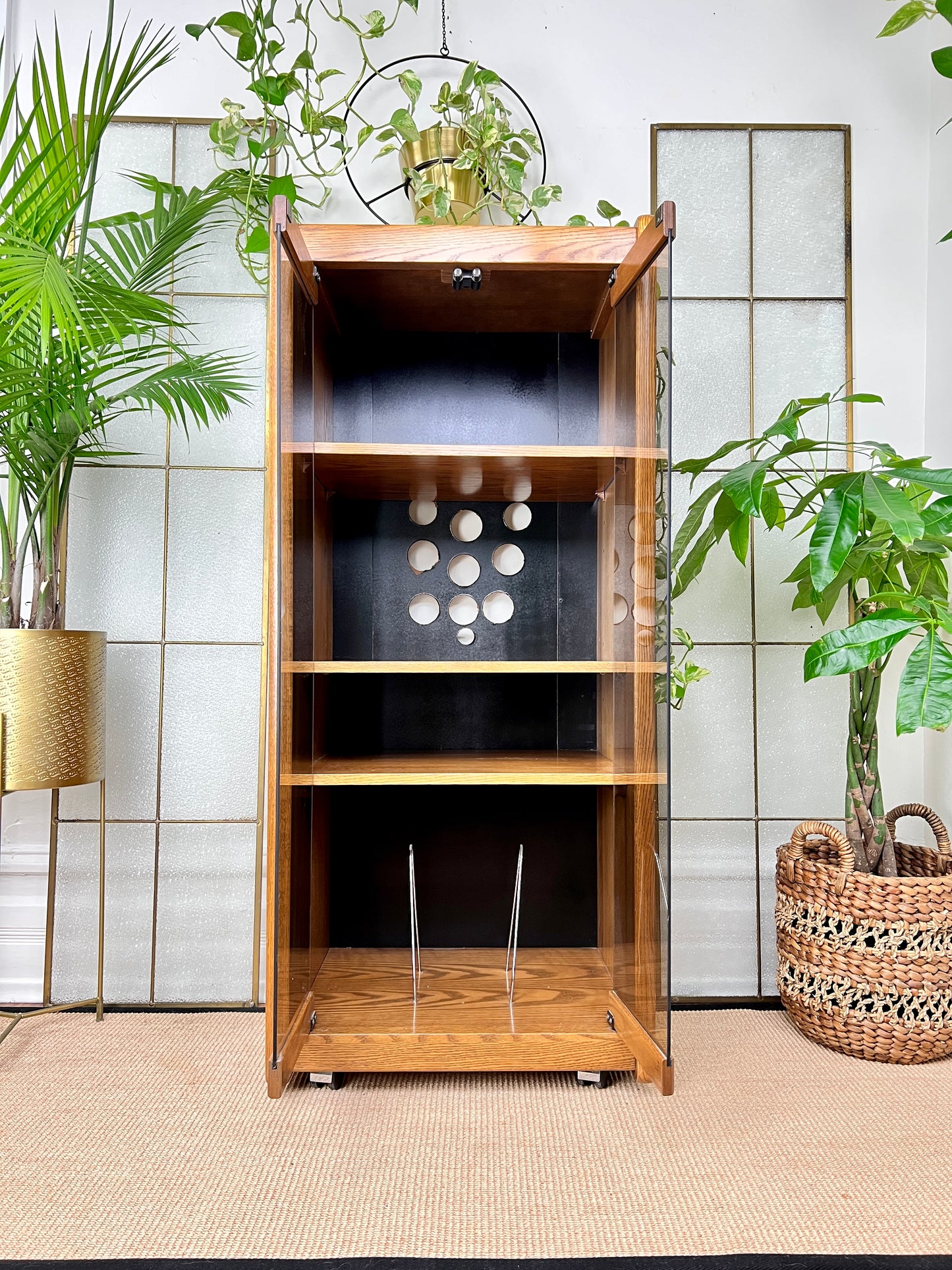 The Dalton Cabinet