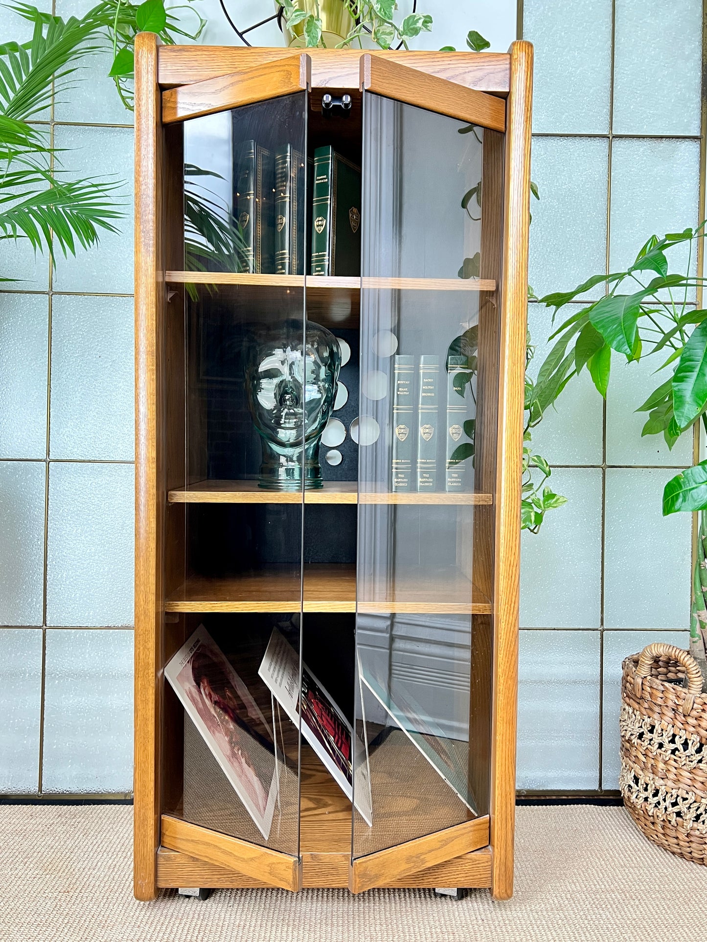 The Dalton Cabinet