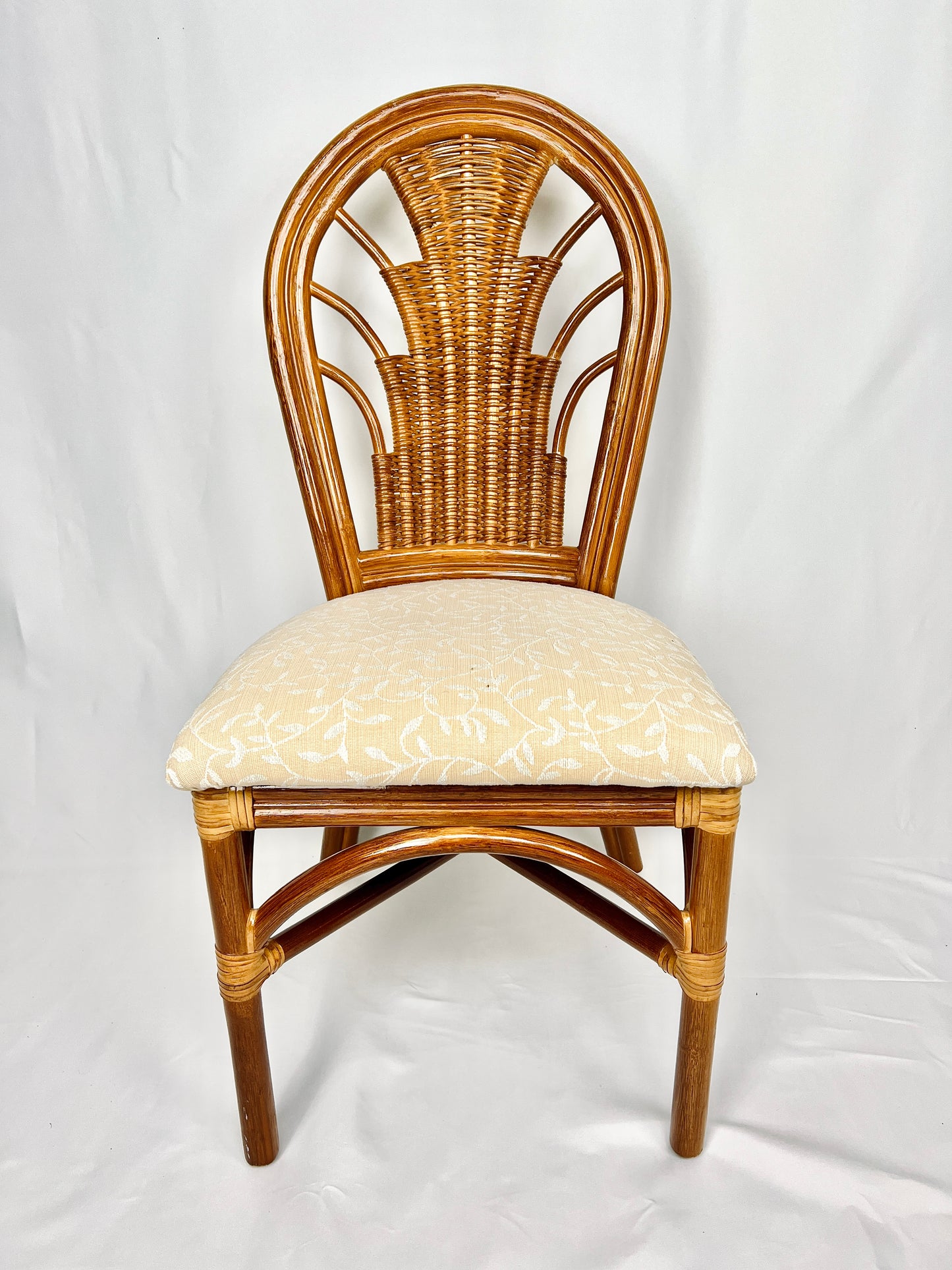 The Pure Joy Dining Set