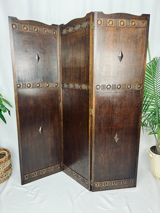 The Diamond Oak Room Divider