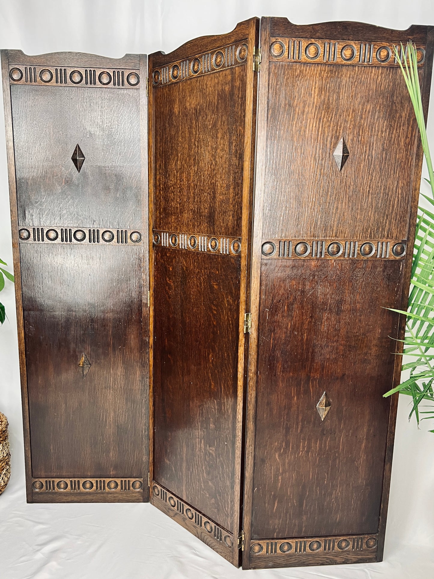 The Diamond Oak Room Divider