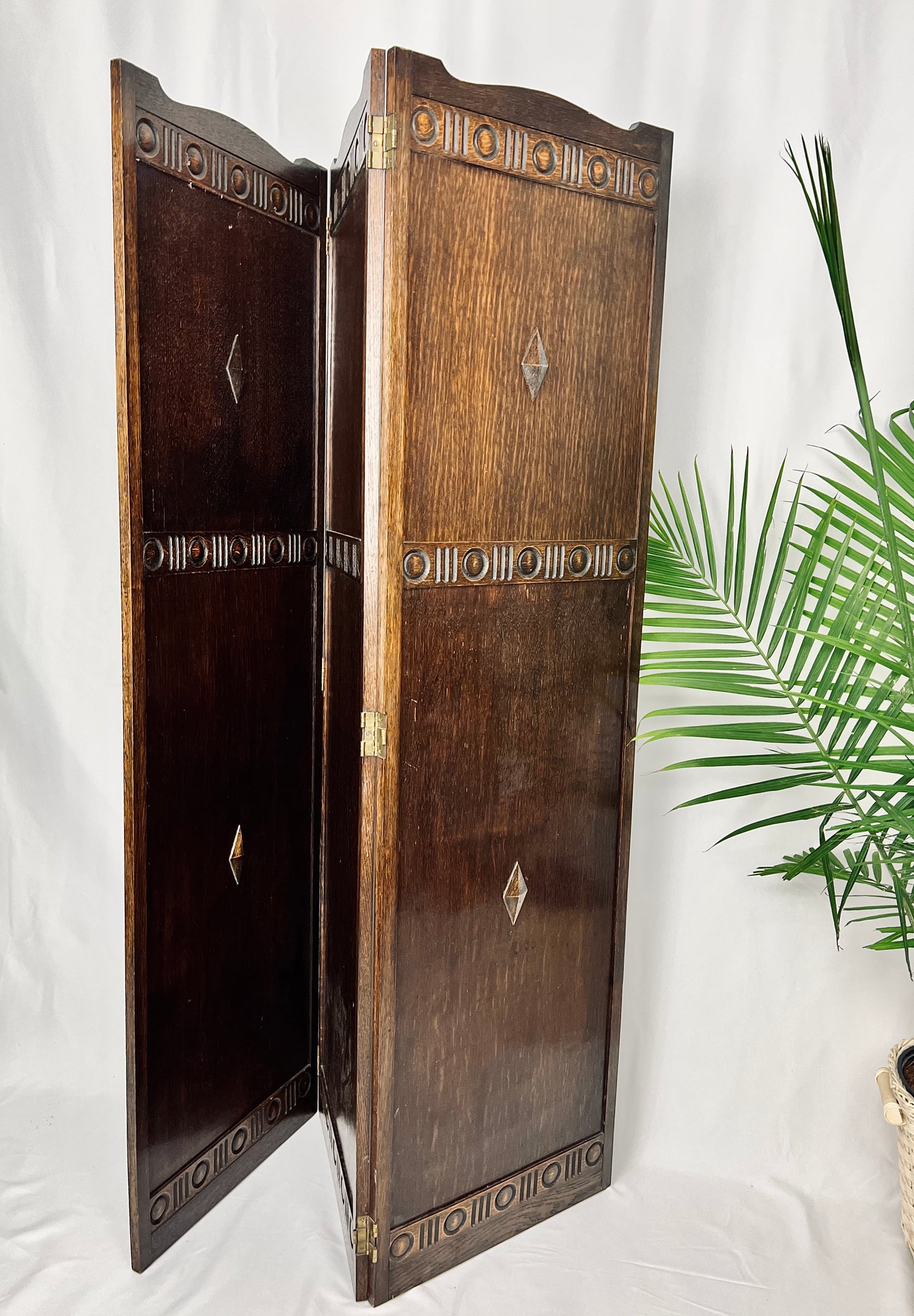 The Diamond Oak Room Divider