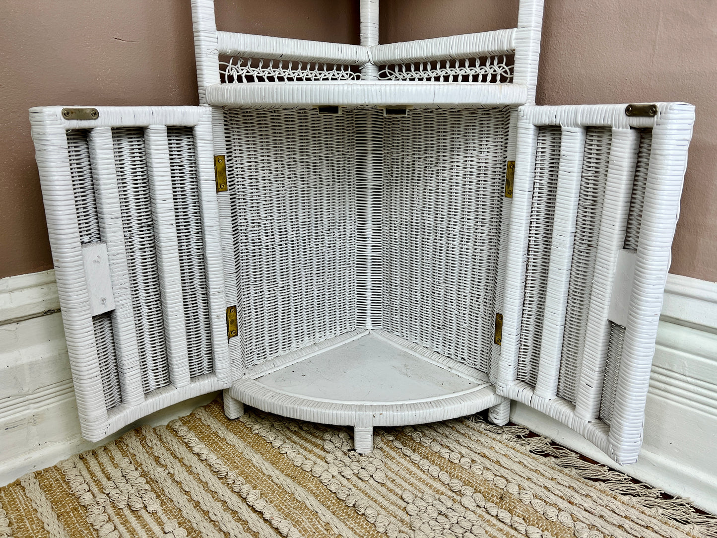 The White Wicker Corner Shelf