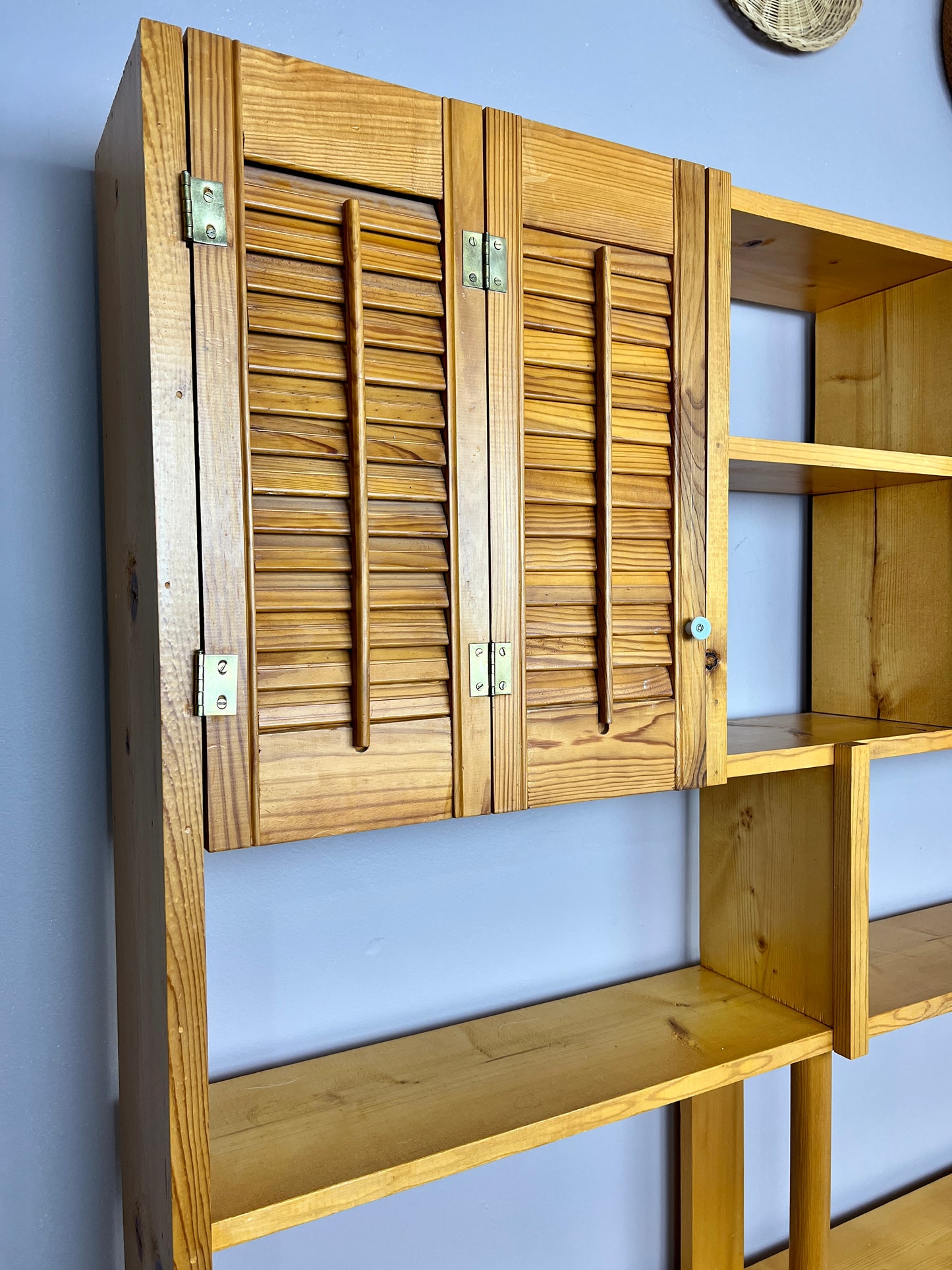 The Harvest Pine Shelf