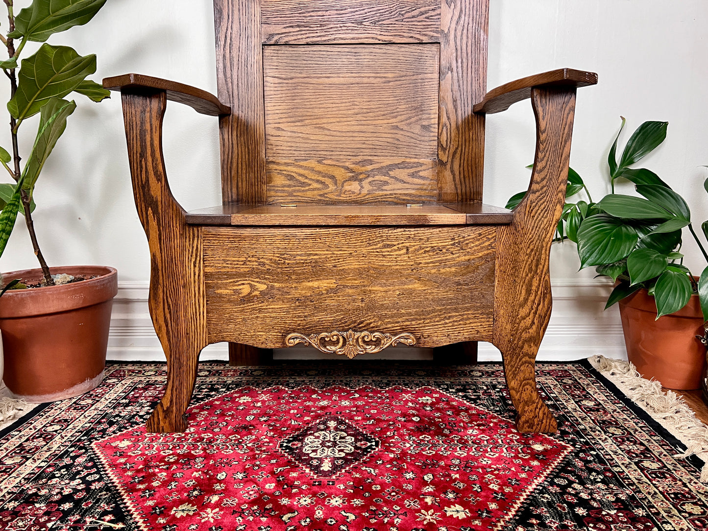The Darius Hallway Bench