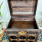 The Delicate Vines Wine Chest