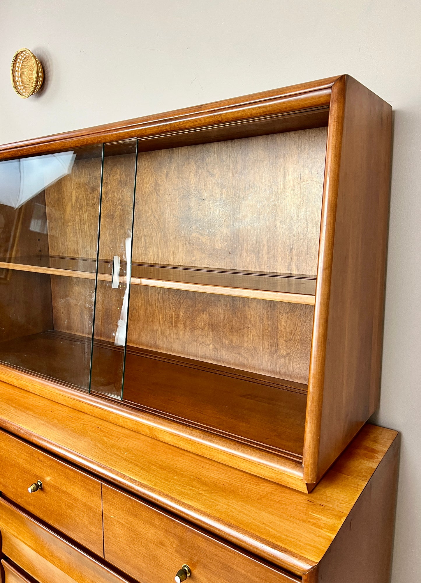 The Viktor Maple Hutch