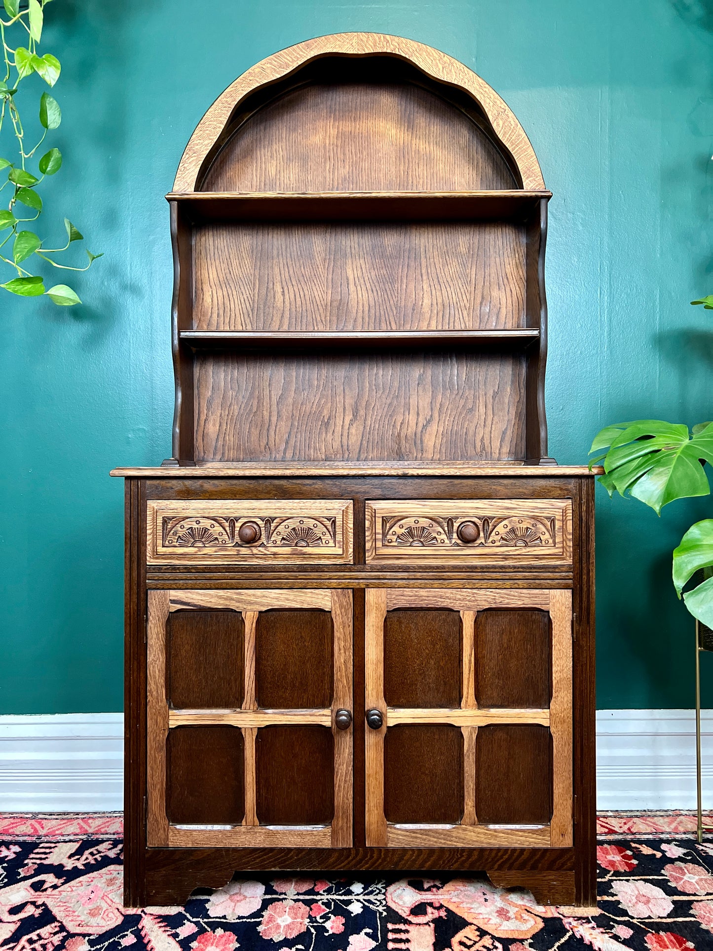 The Santa Barbara Cabinet Hutch