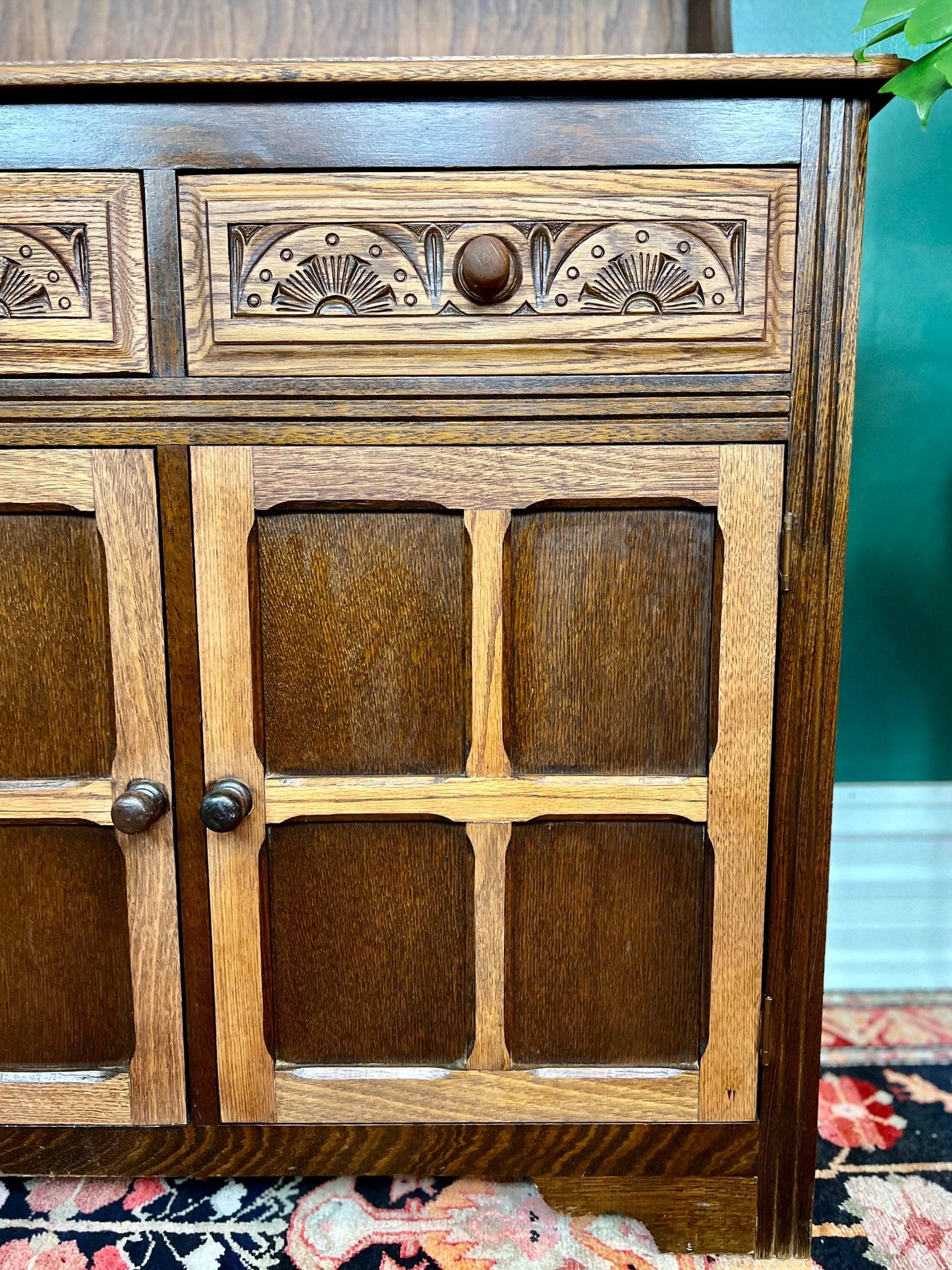 The Santa Barbara Cabinet Hutch