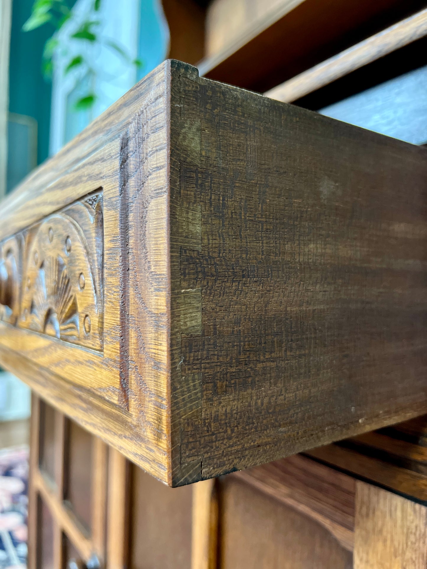 The Santa Barbara Cabinet Hutch