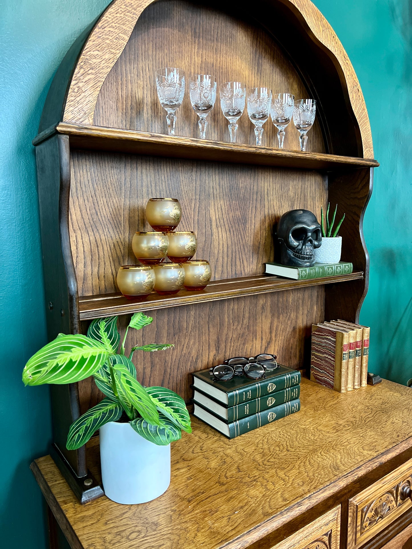 The Santa Barbara Cabinet Hutch