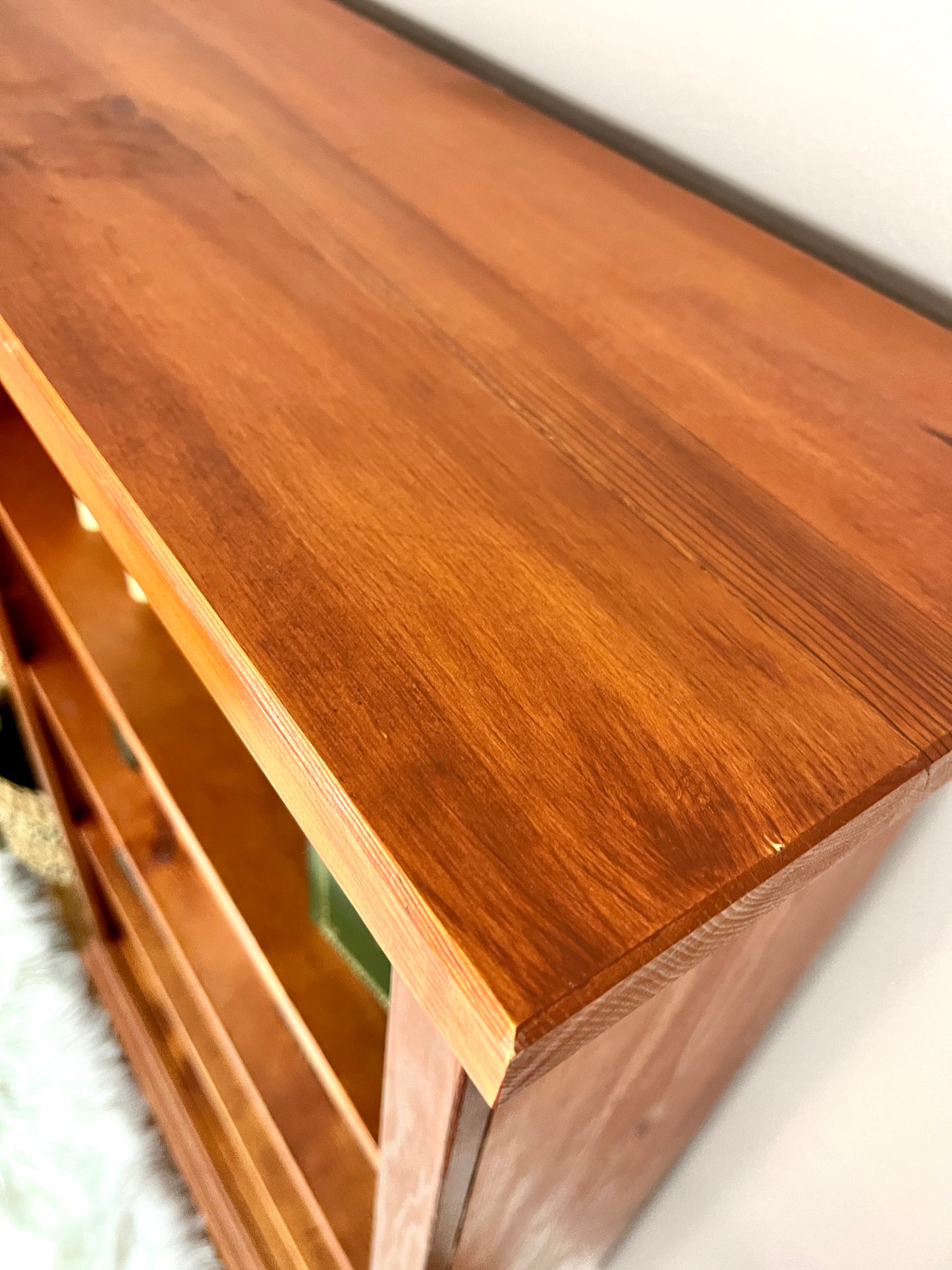 The Tangerine Shelf