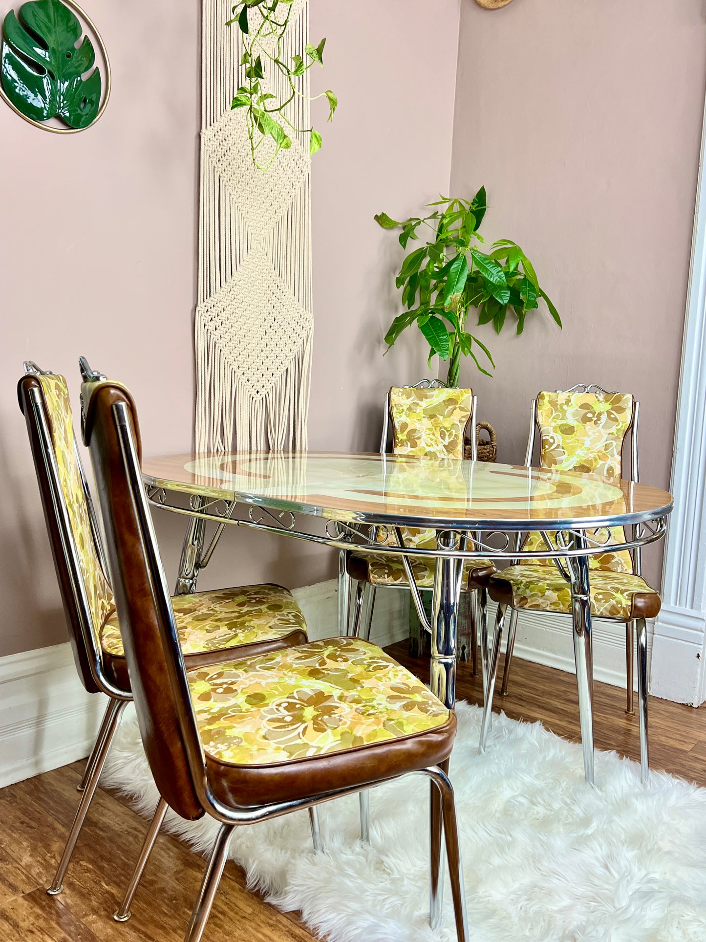 The Valerie Dining Set