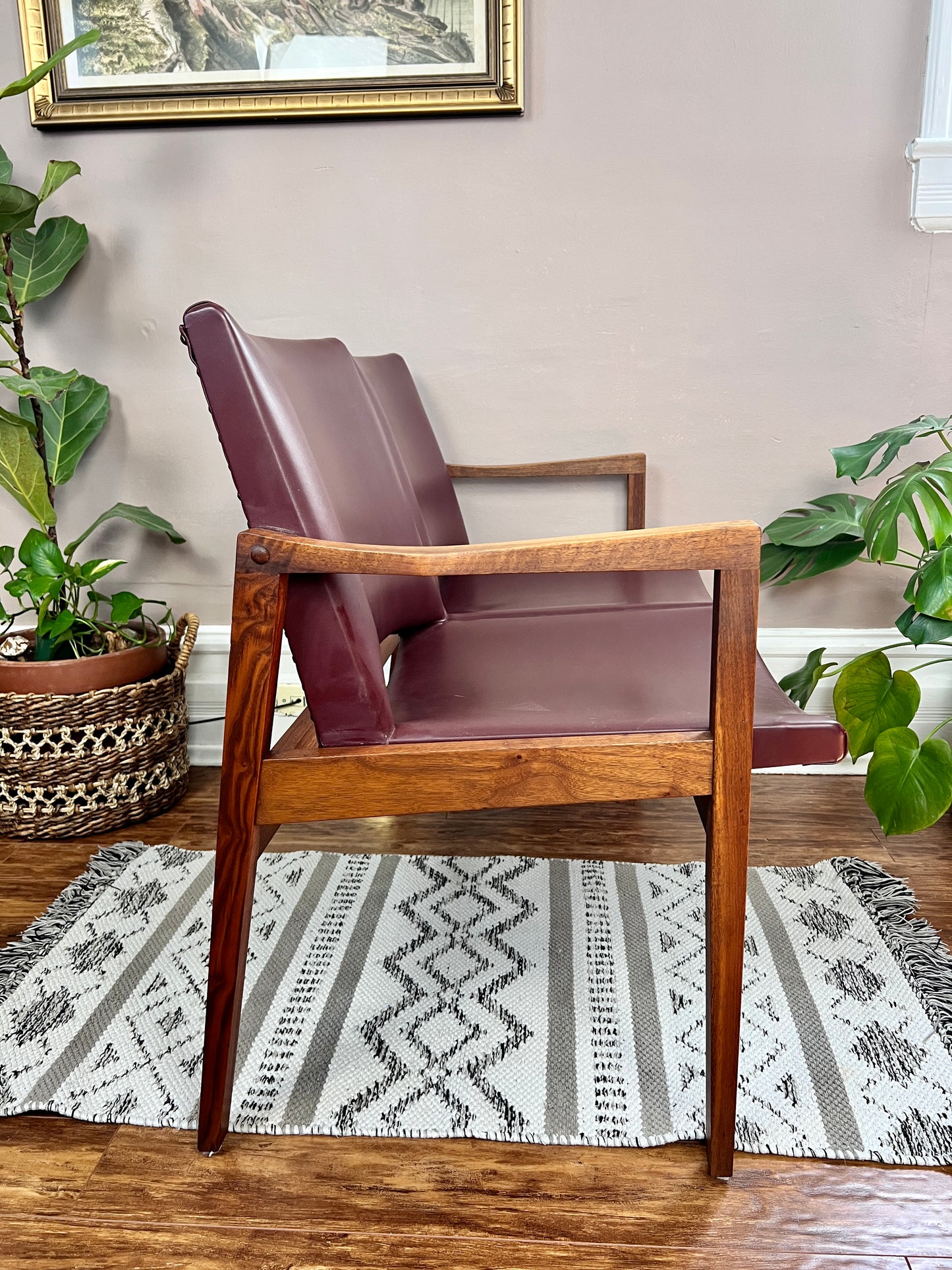 The Alfie Loveseat
