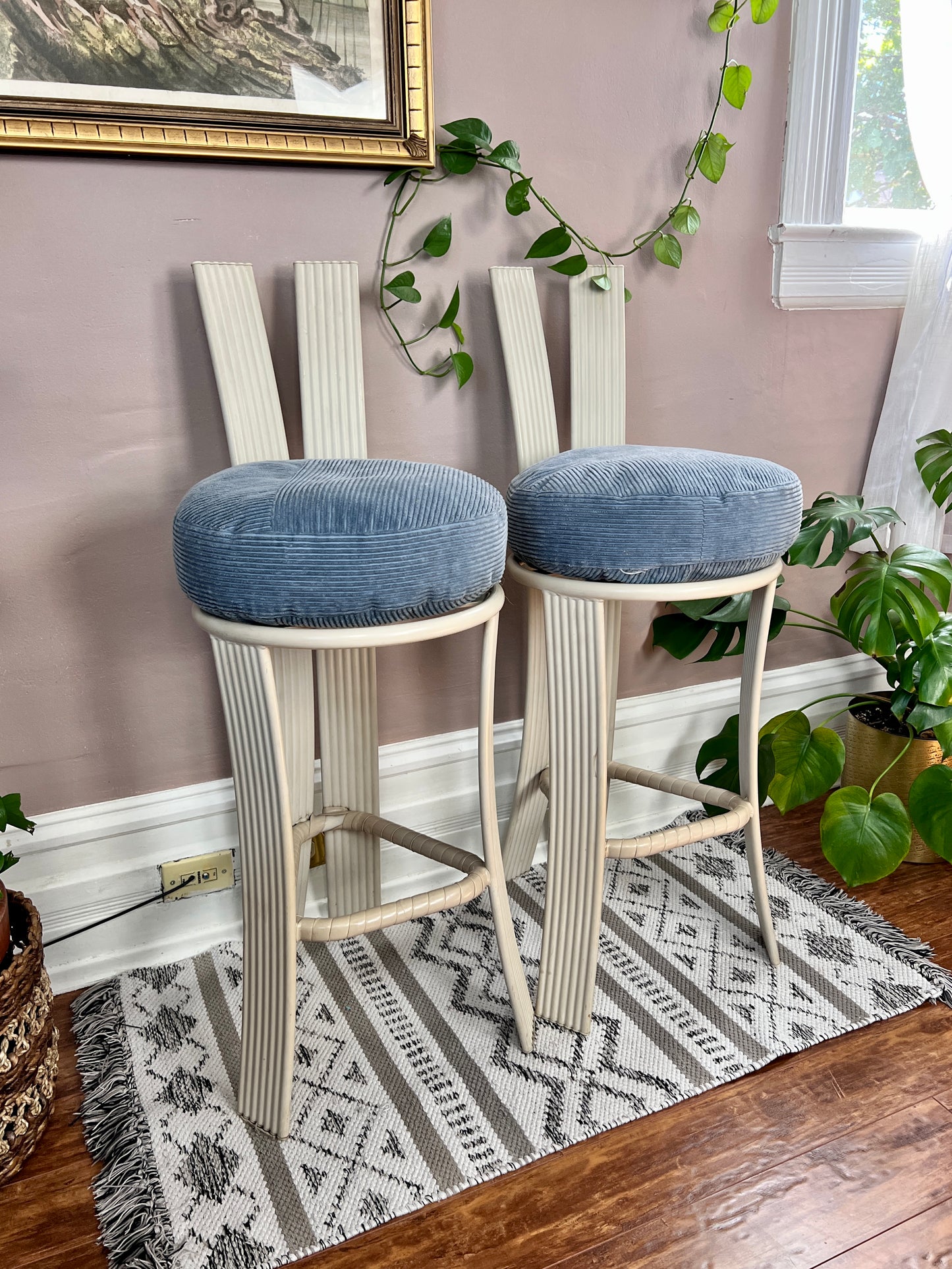 The Tropitone Stools