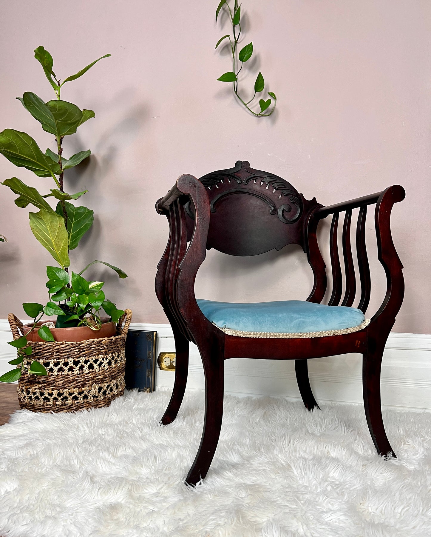Antique Saddle Chair