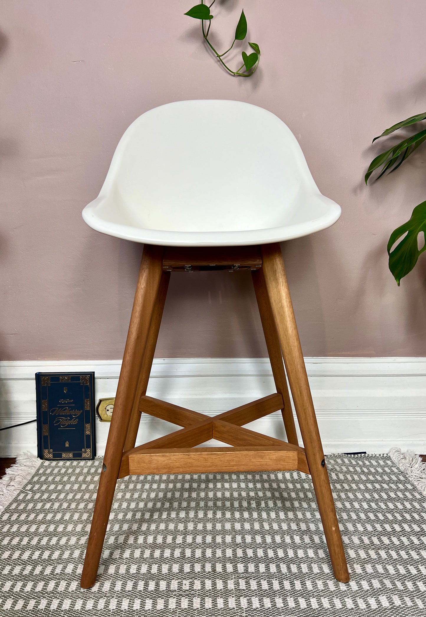The Fanbyn Kitchen Counter Stools