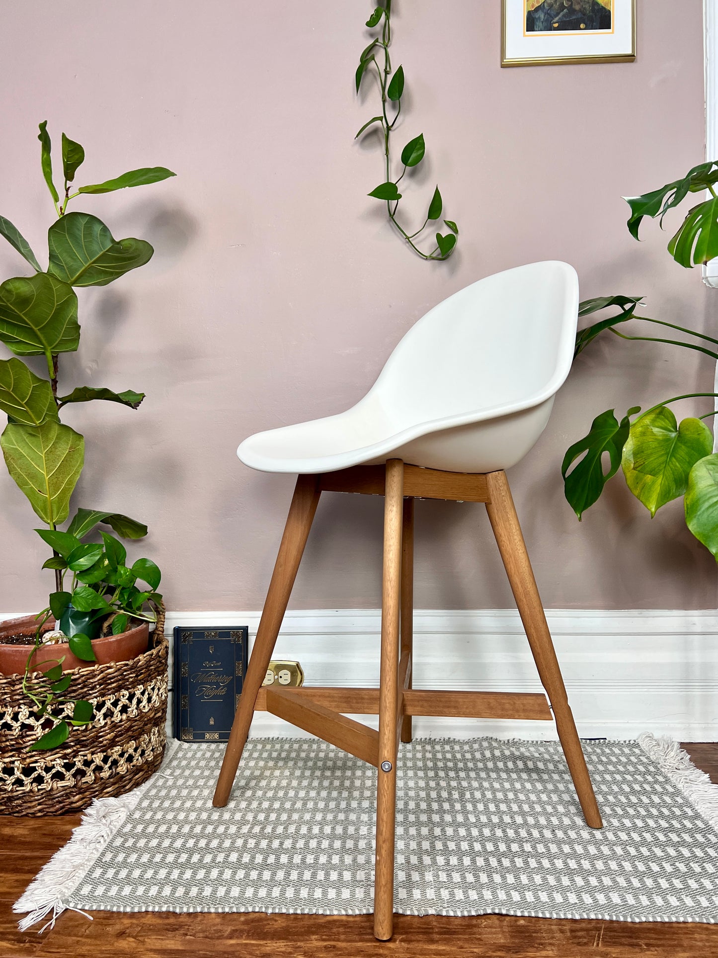 The Fanbyn Kitchen Counter Stools