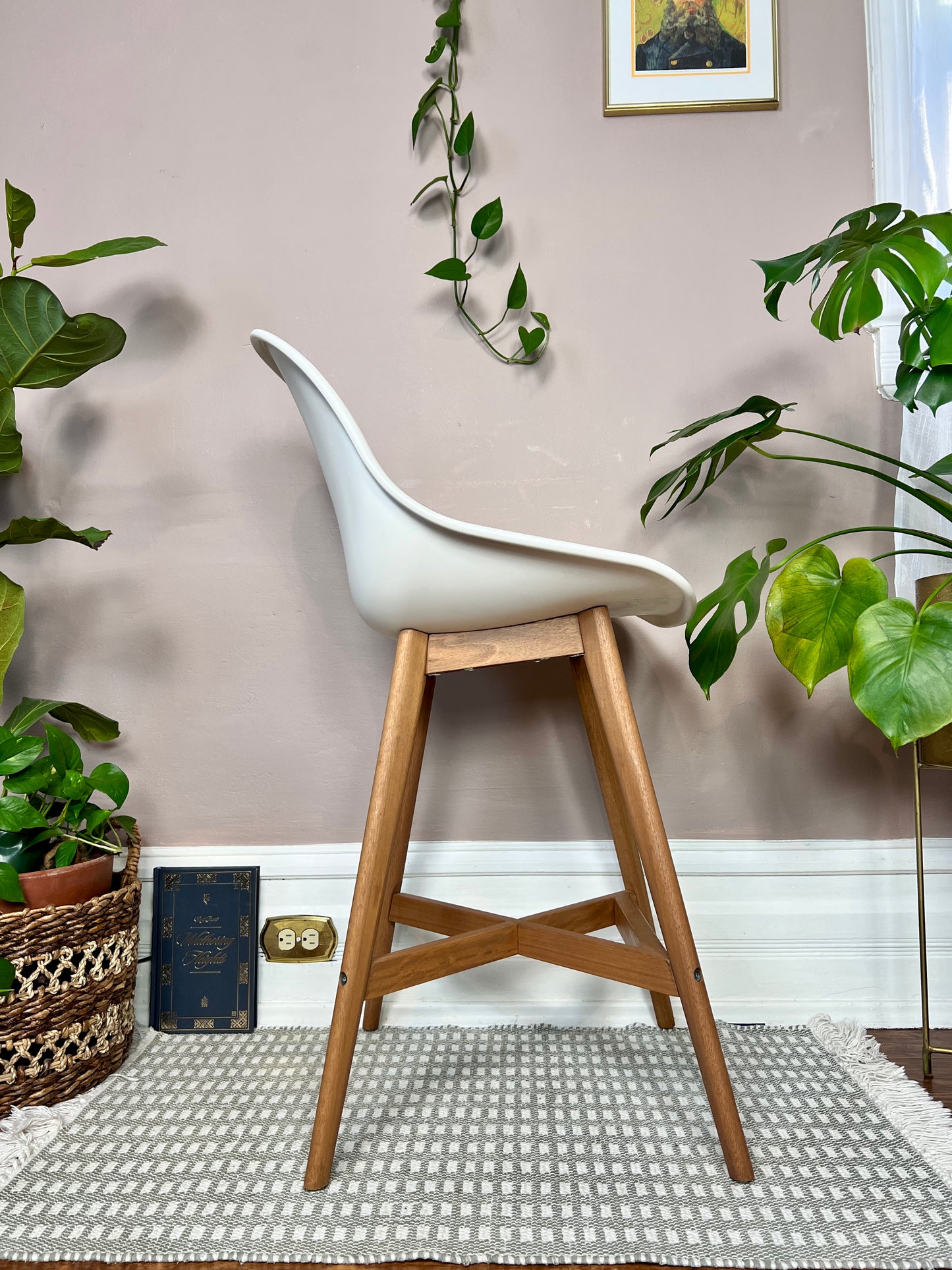 The Fanbyn Kitchen Counter Stools