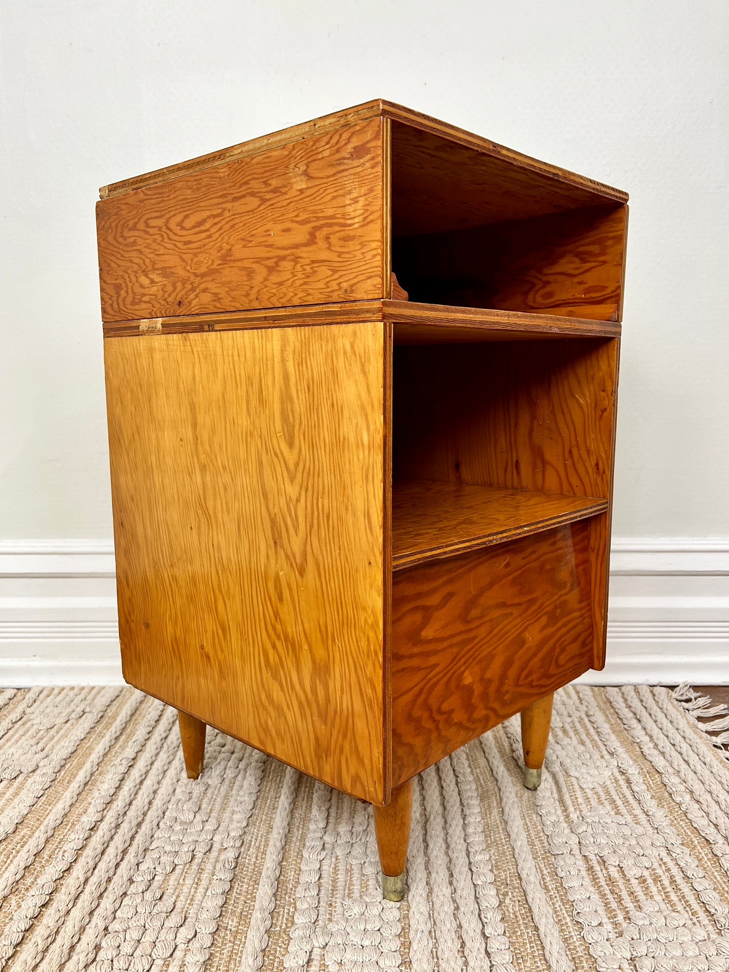 The Bertie Nightstand