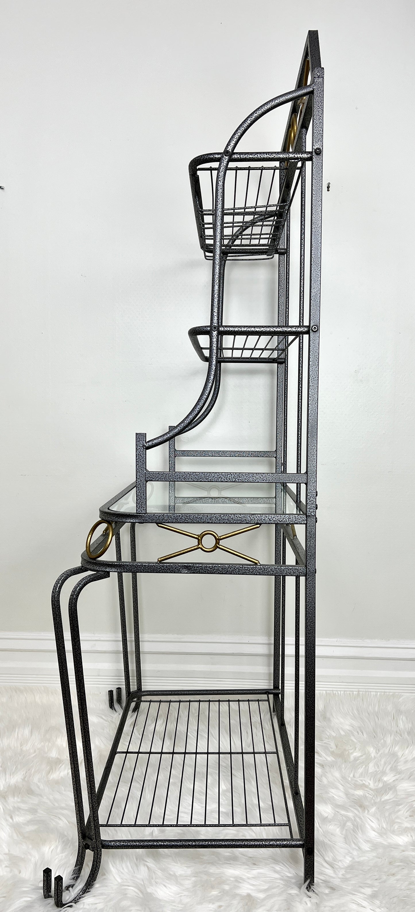 The Baker’s Dozen Shelf Rack