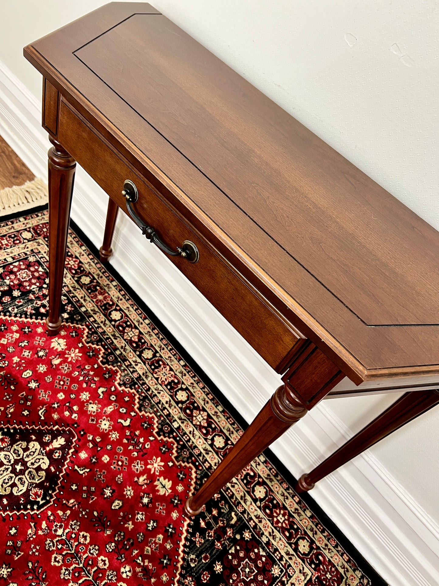 The Table of Hallway